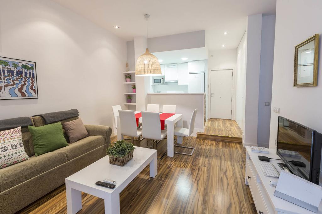 Smartrental Madrid Gran Via Apartments Buitenkant foto